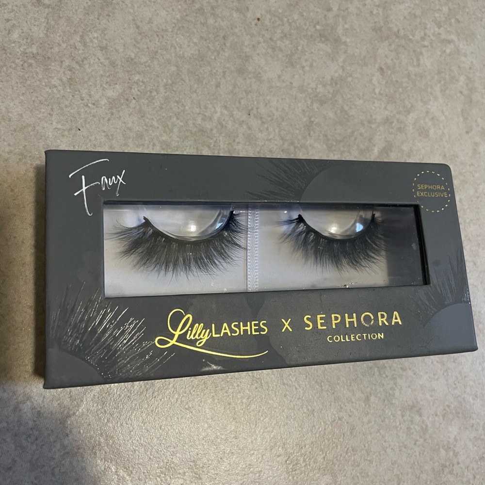 3D Faux Mink lashes by Sephora